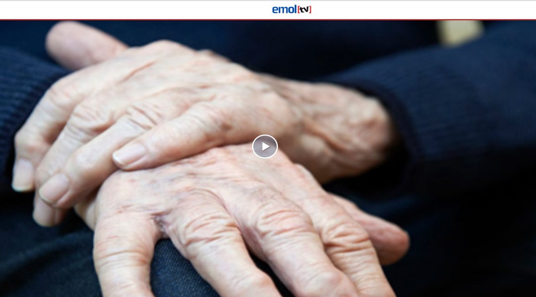Lanzan libro para pacientes de Parkinson y sus familias